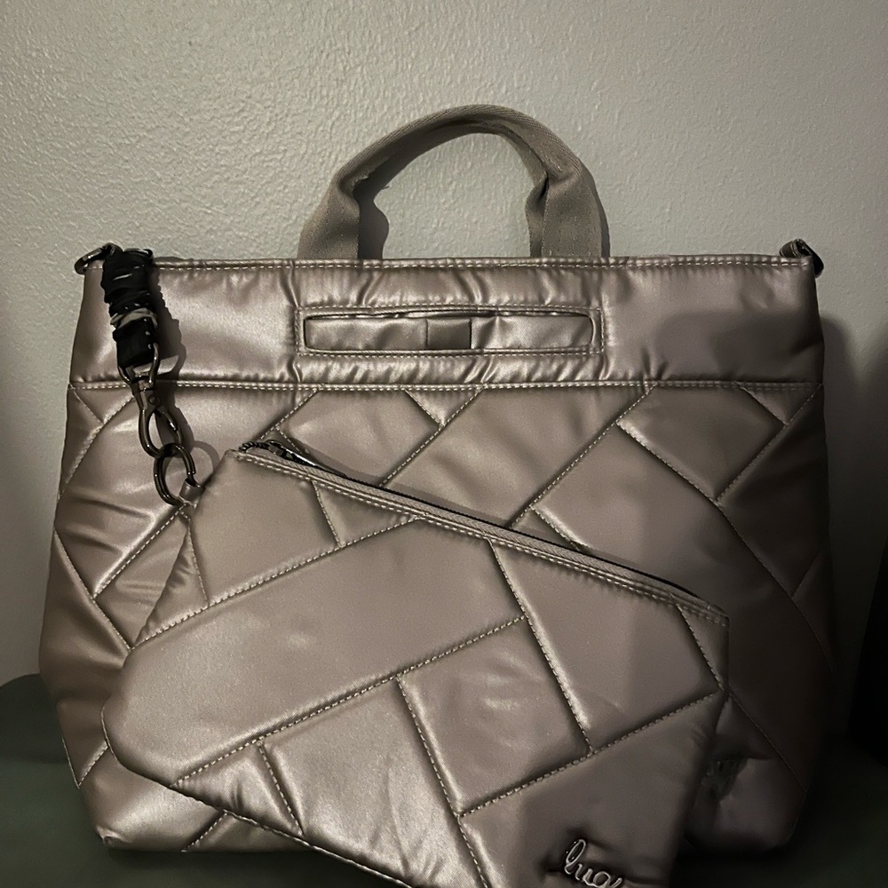 Lug Tenor 2pcs Crossbody Bag. Included bonus metal short shoulder strap.